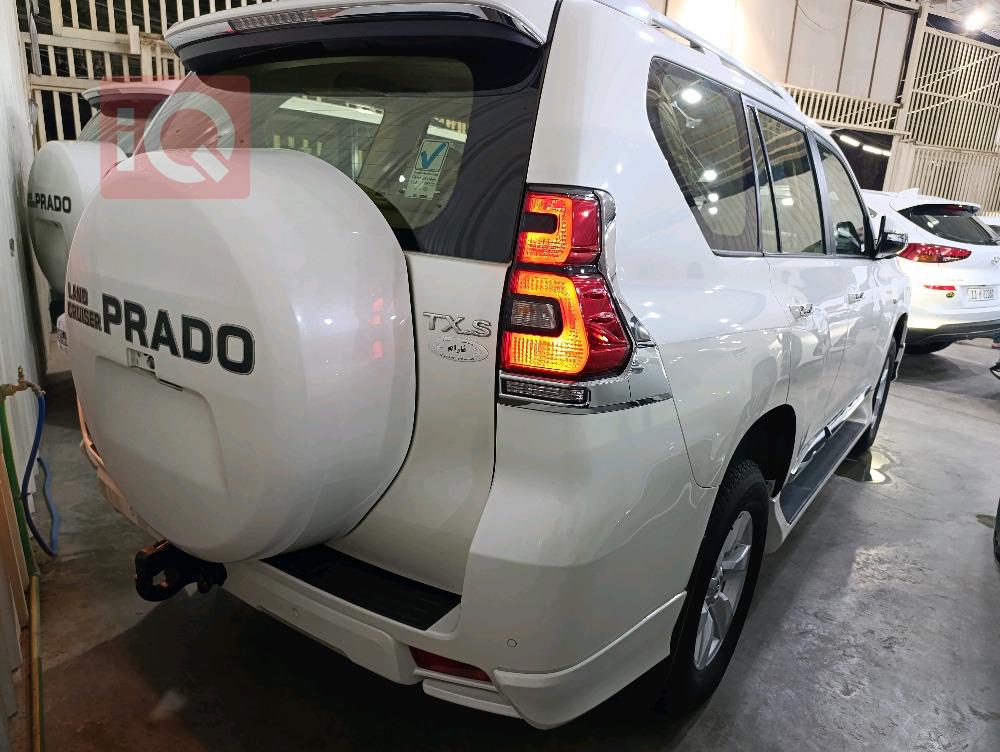 تۆیۆتا لاندكروزر پرادۆ